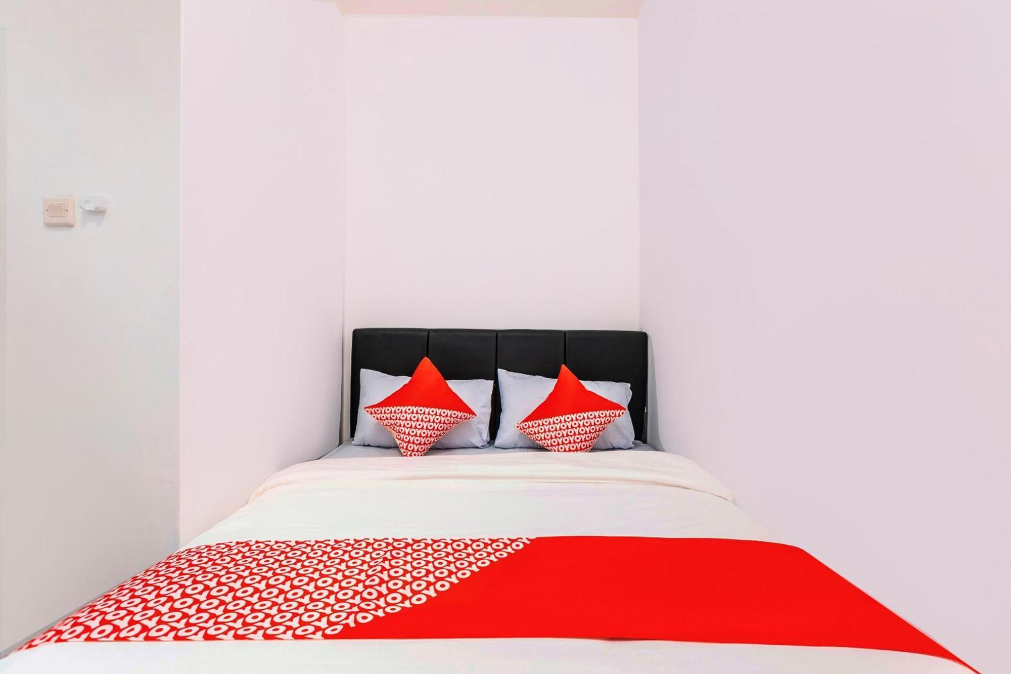 Super Oyo 2223 J&B Room Utan Kayu Джакарта Екстер'єр фото