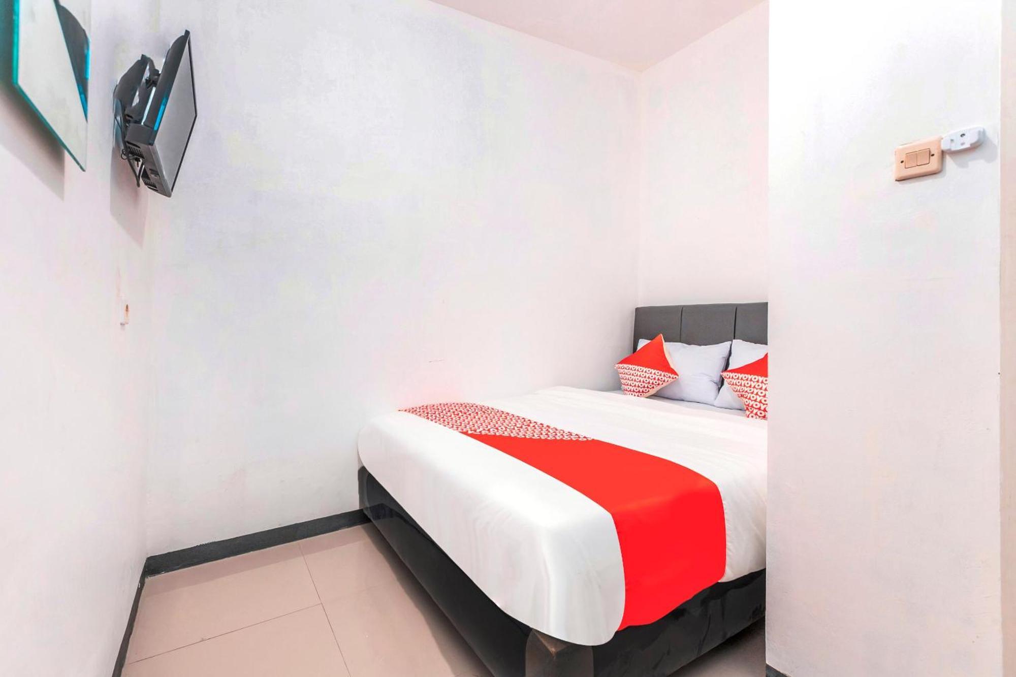 Super Oyo 2223 J&B Room Utan Kayu Джакарта Екстер'єр фото